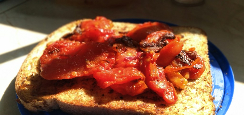 Pan con Tomate