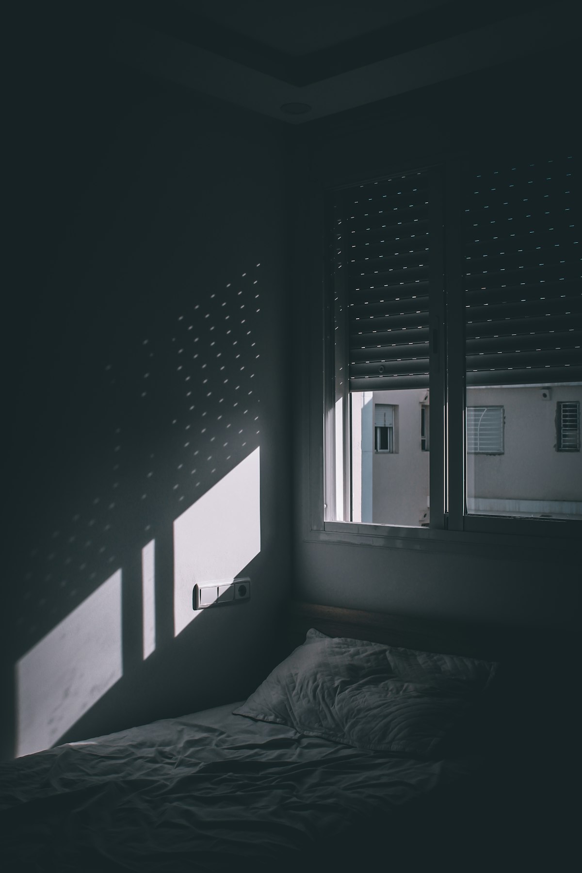 Cortina Blackout: Por Que o Item Virou Essencial na Decoração para o Sono de Alto Padrão