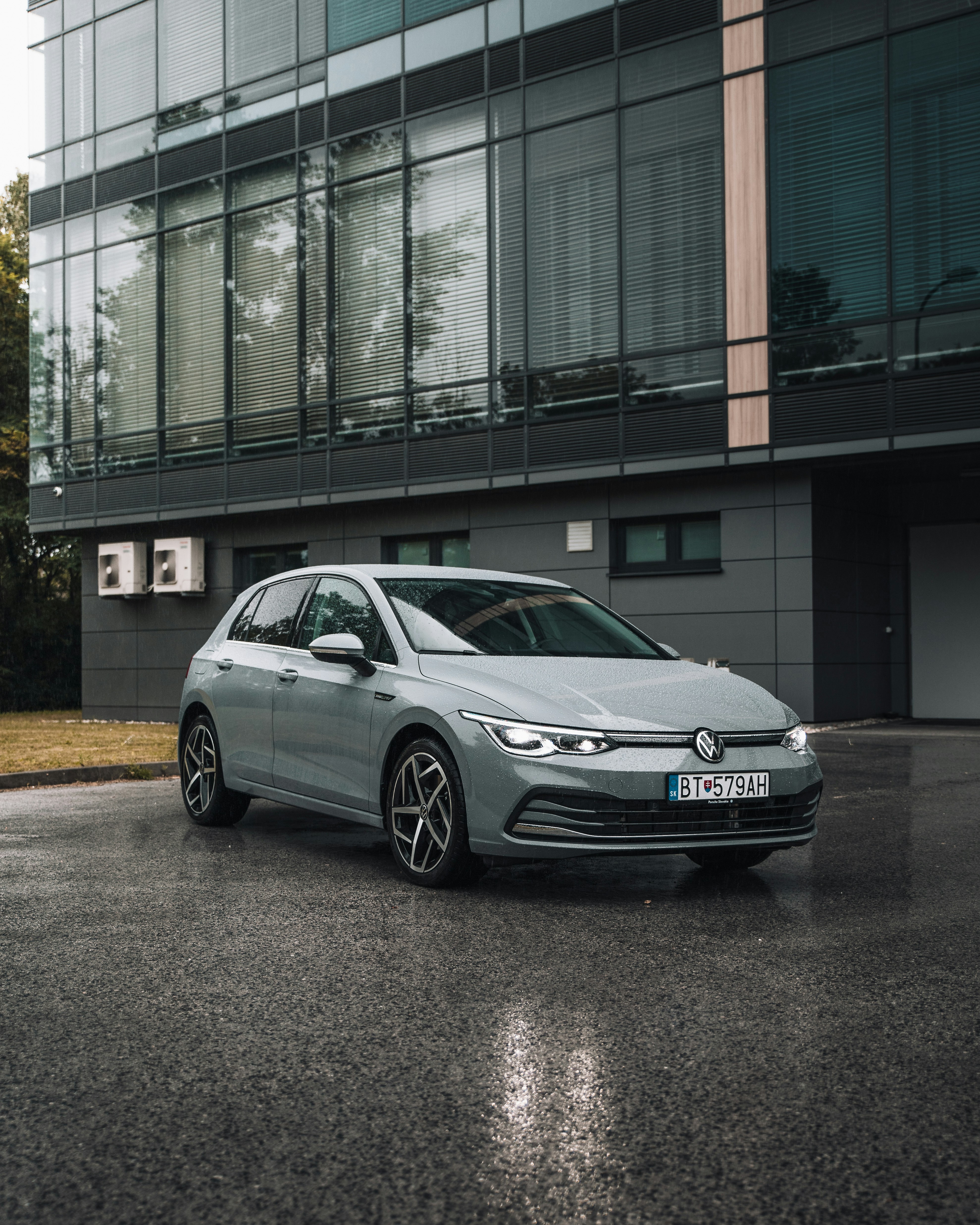 Photo by martinkatler