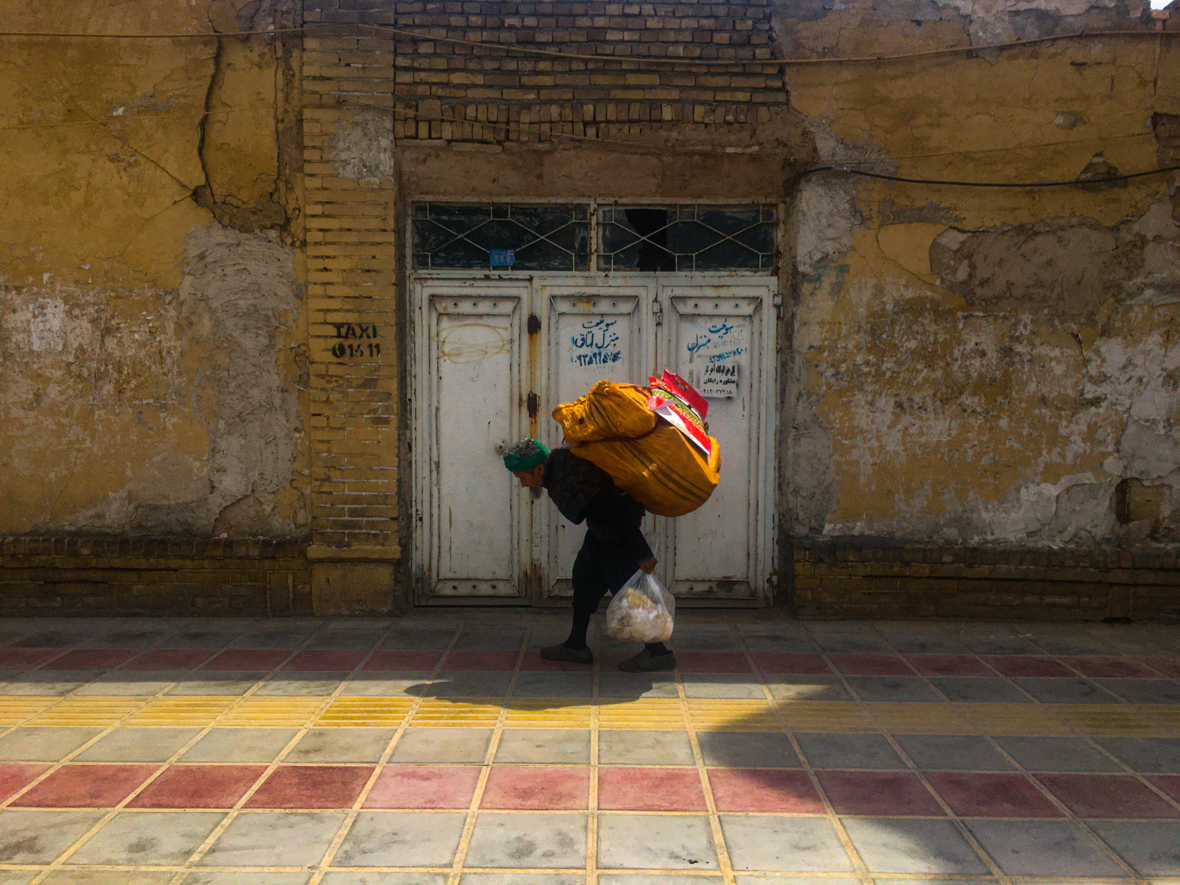 Photo by javad_esmaeili