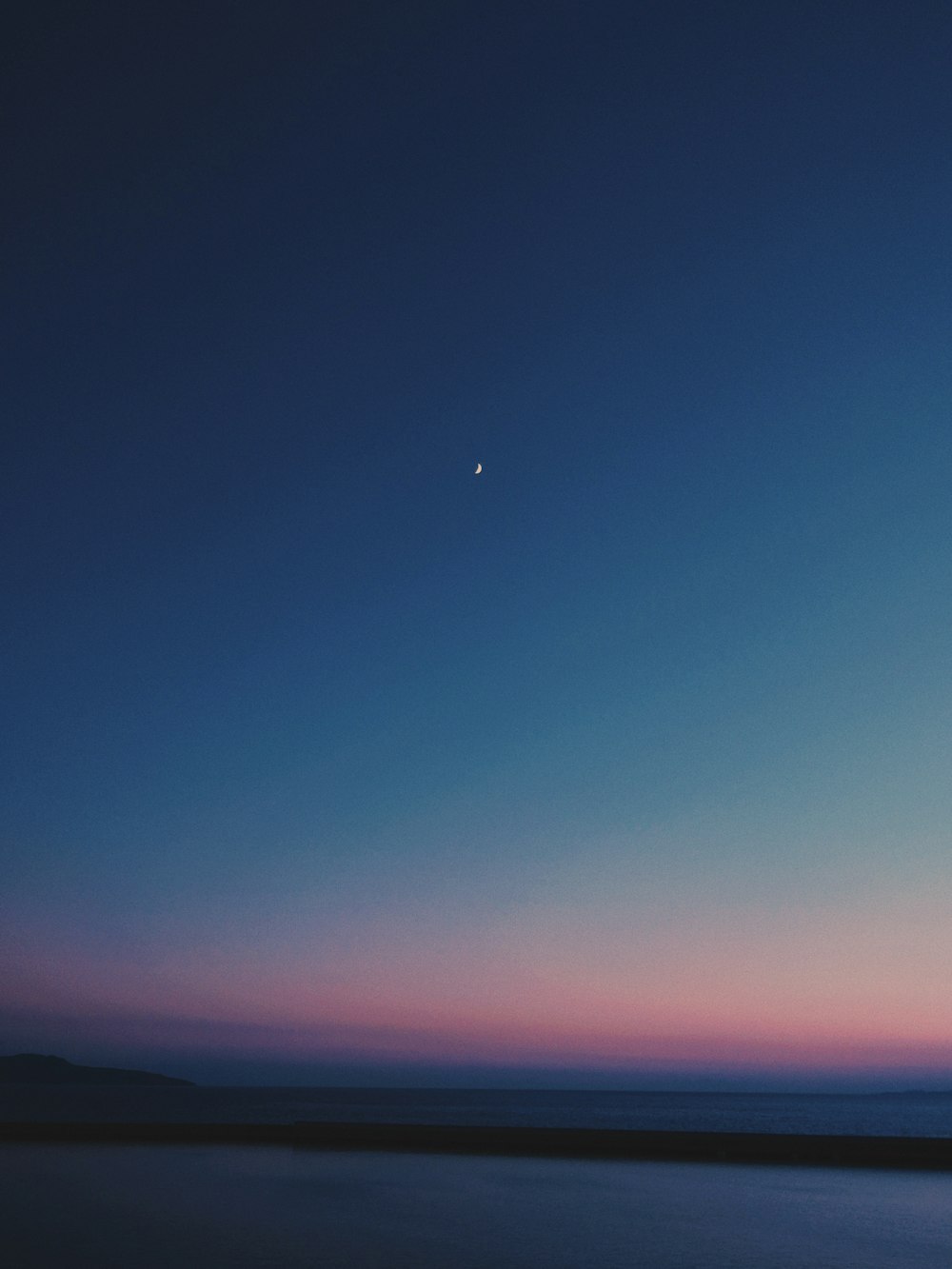 airplane flying over the sky during night time