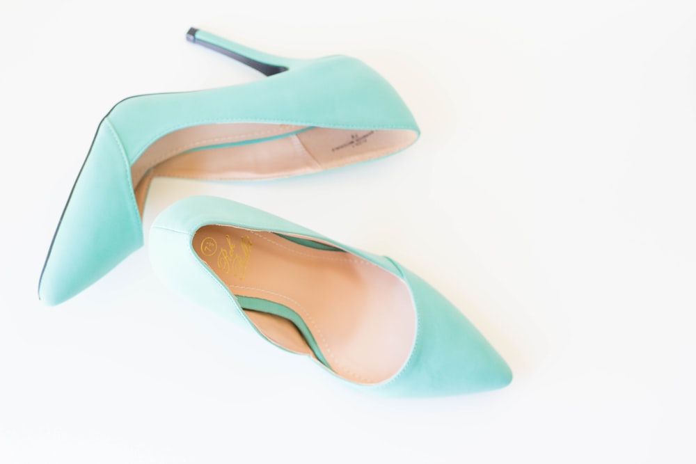 teal and white peep toe pumps