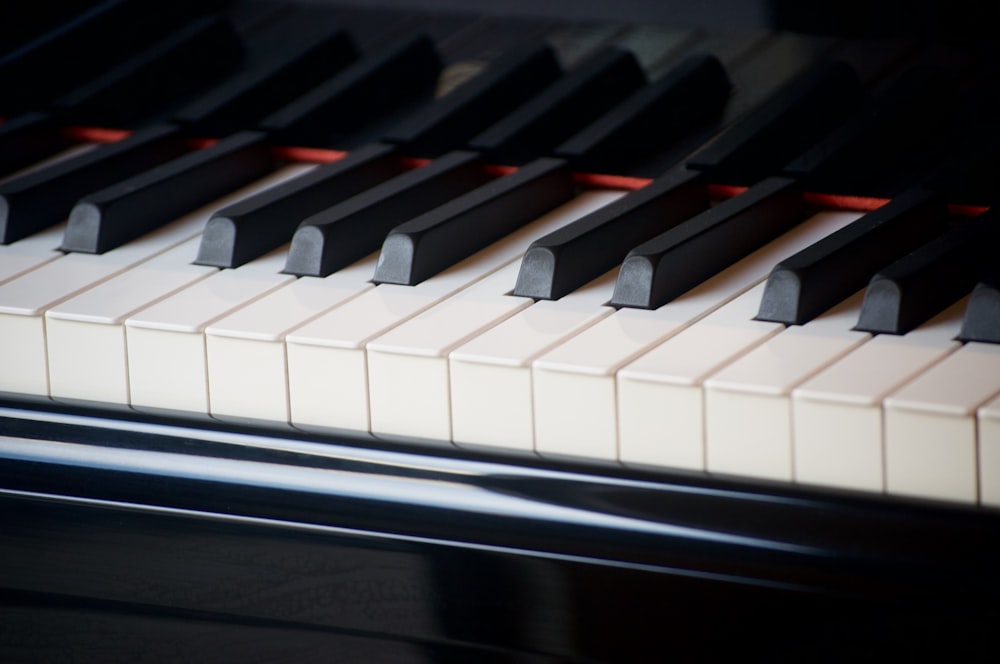 black and white piano keys