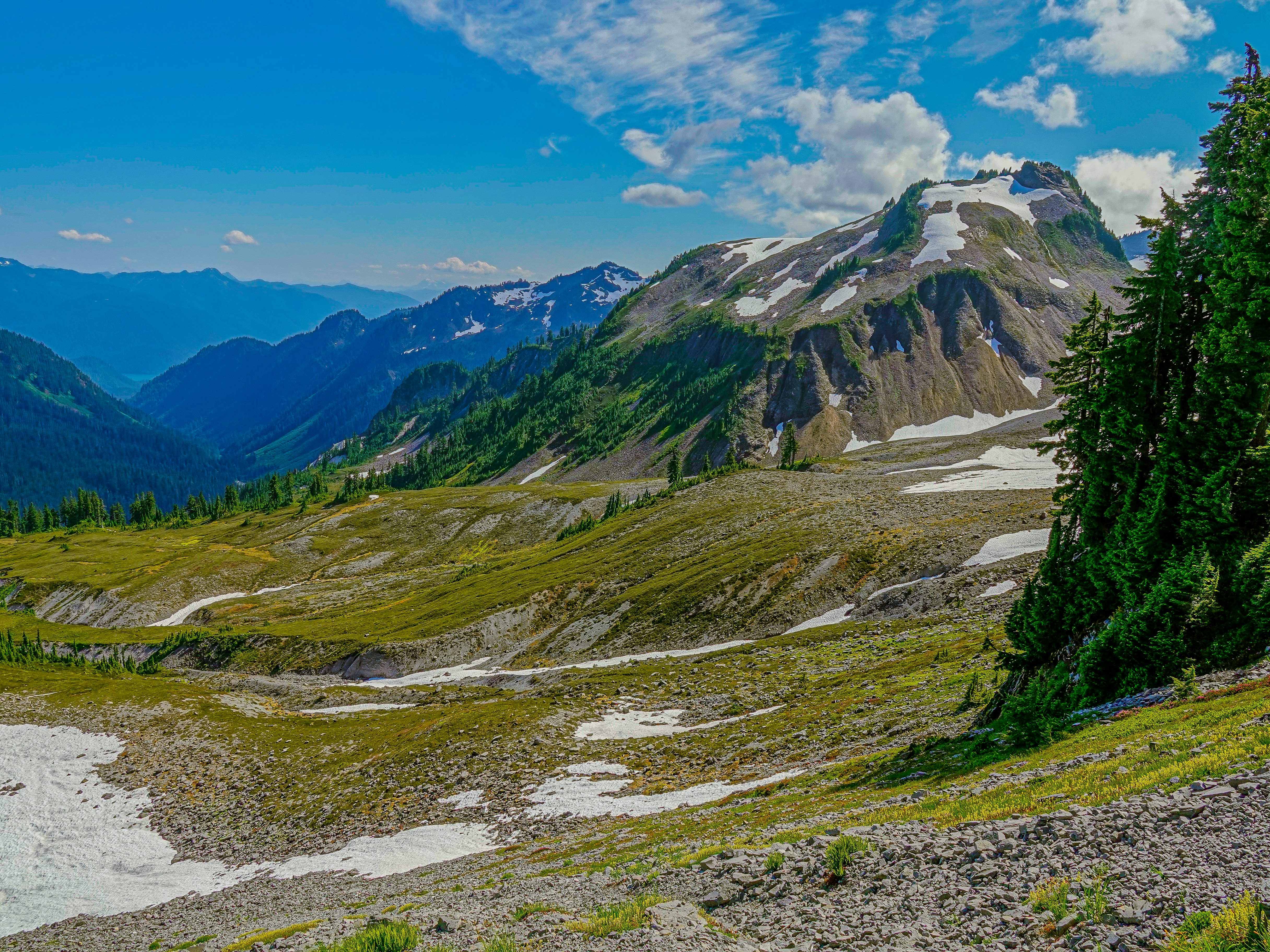 Photo by pavlpolo_official