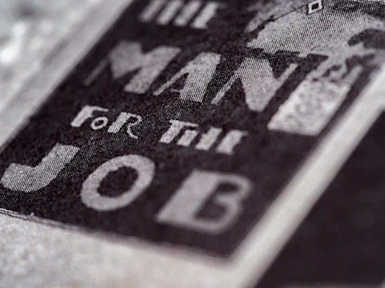 Close-up of a job listing card showing title, tags, brief description, and action button.