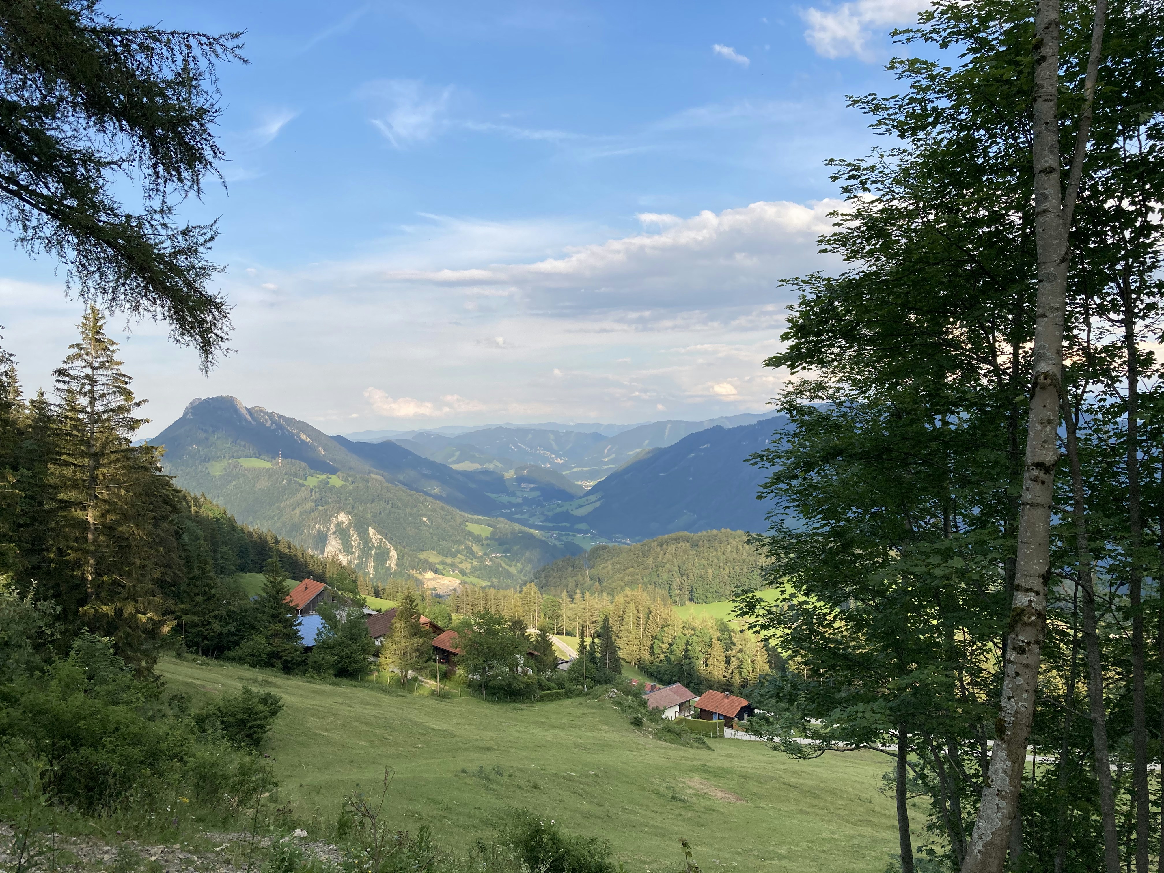 Stay online in the Austria with a prepaid eSIM from eSIMlii. Instant activation, no roaming charges, and reliable coverage.