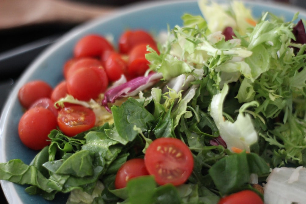 green and red vegetable salad