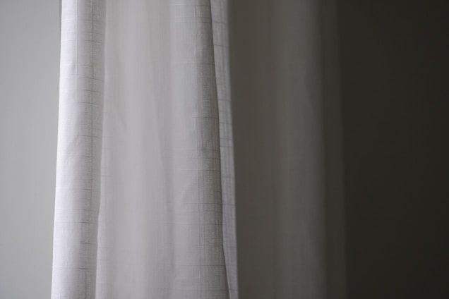 white and gray plaid curtain