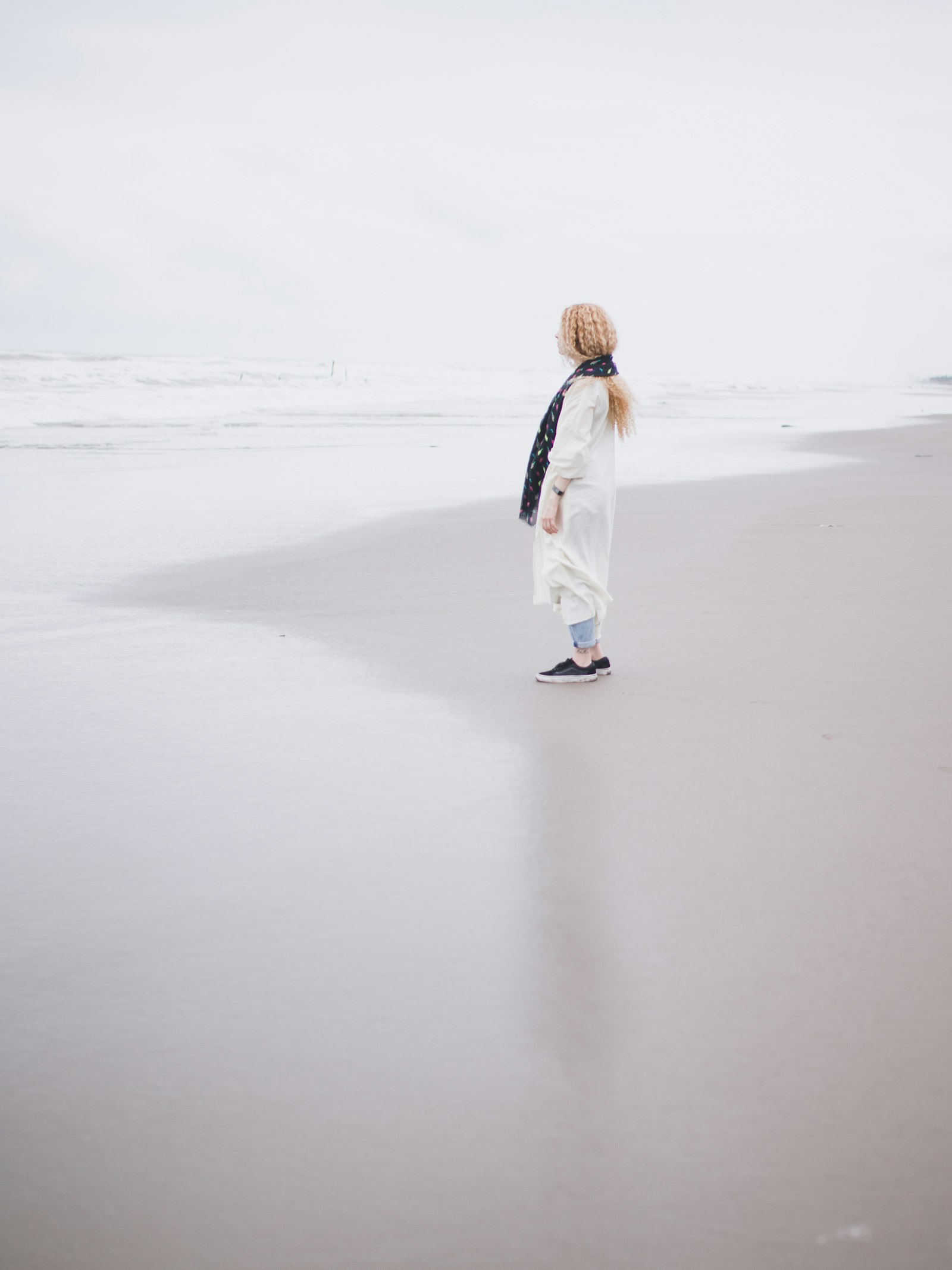 Canon EOS 6D + Sigma 35mm F1.4 DG HSM Art sample photo. Woman in white coat photography