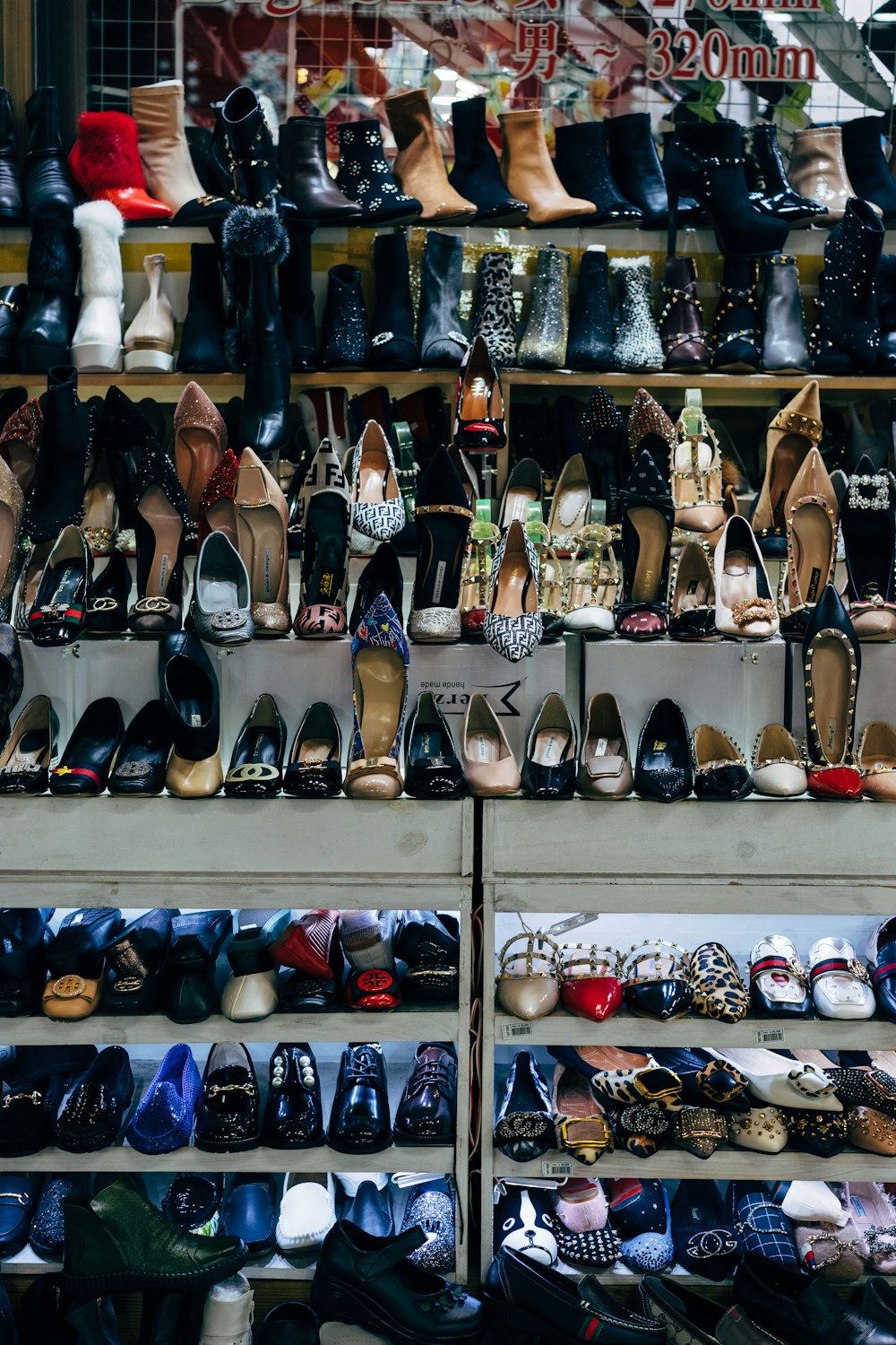 Shoe Store Pictures | Download Free Images on Unsplash