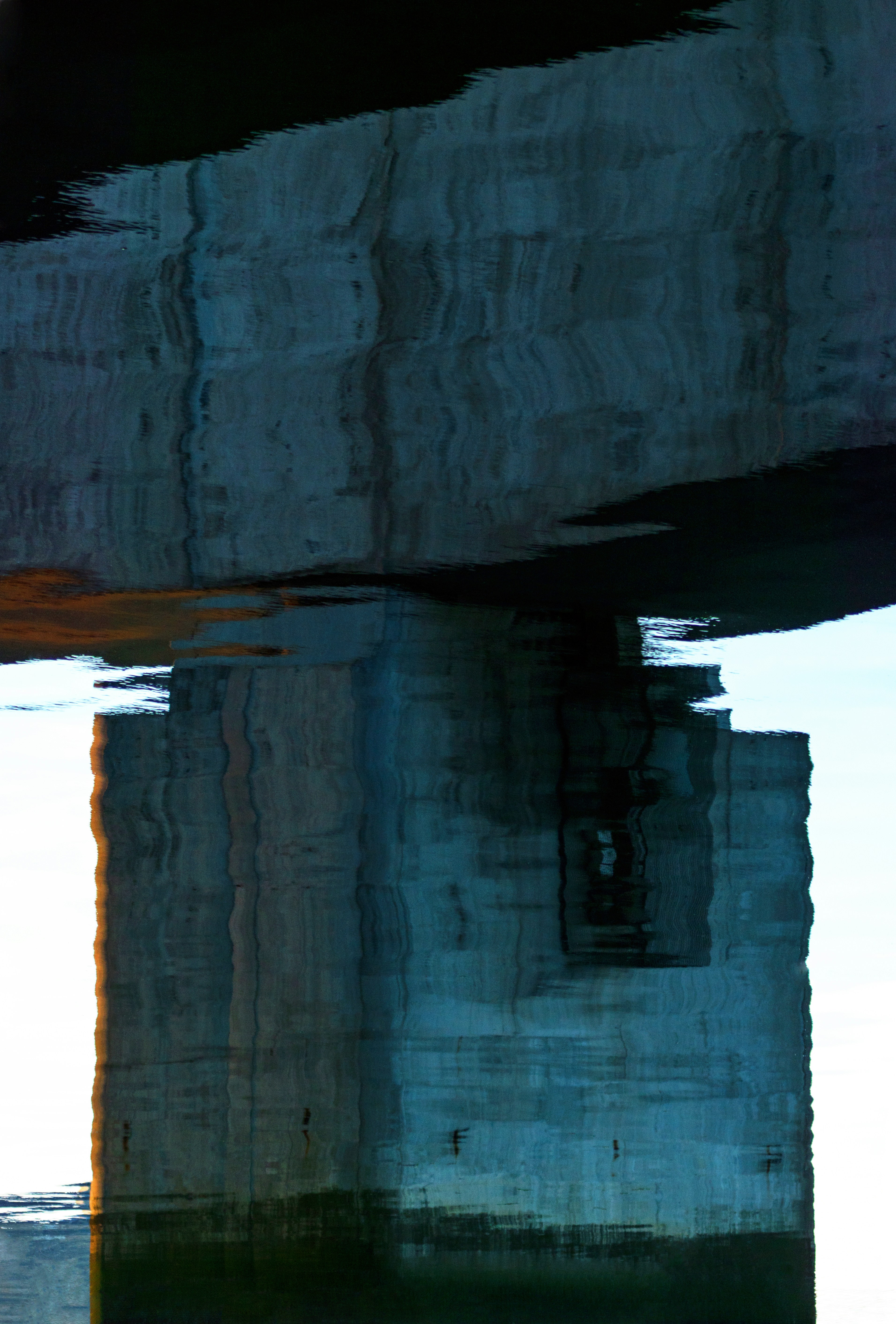 gray rock formation during daytime