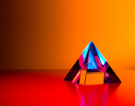 purple and pink triangle illustration