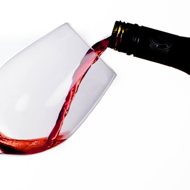10 Life Hacks For Enjoying That Perfect Glass of Wine
