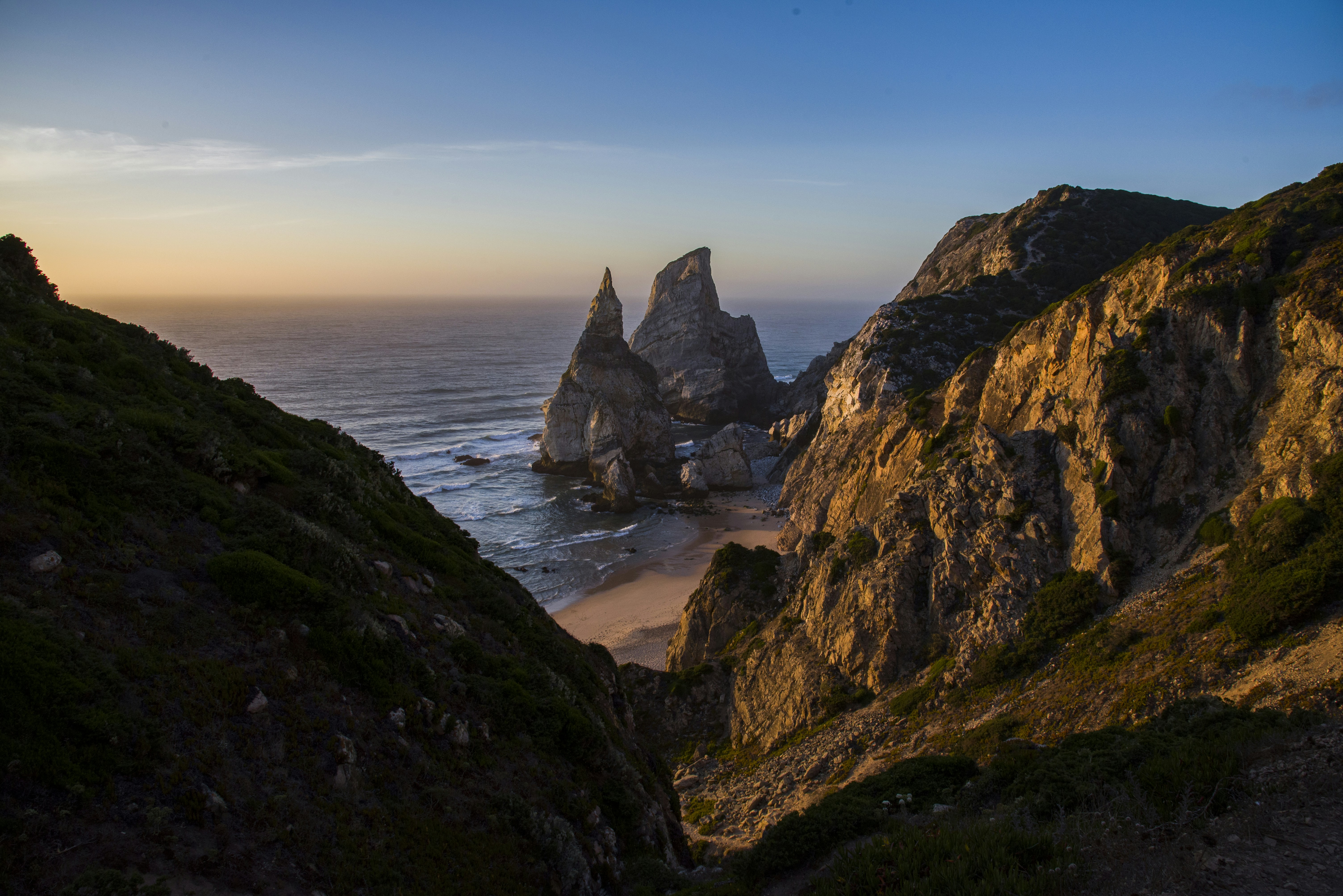 Drove for about an hour just to caught this light at Praia da Ursa, located near Europe's westernmost point.