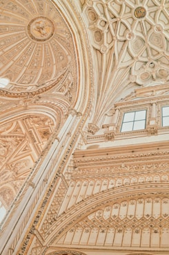 brown and white floral ceiling