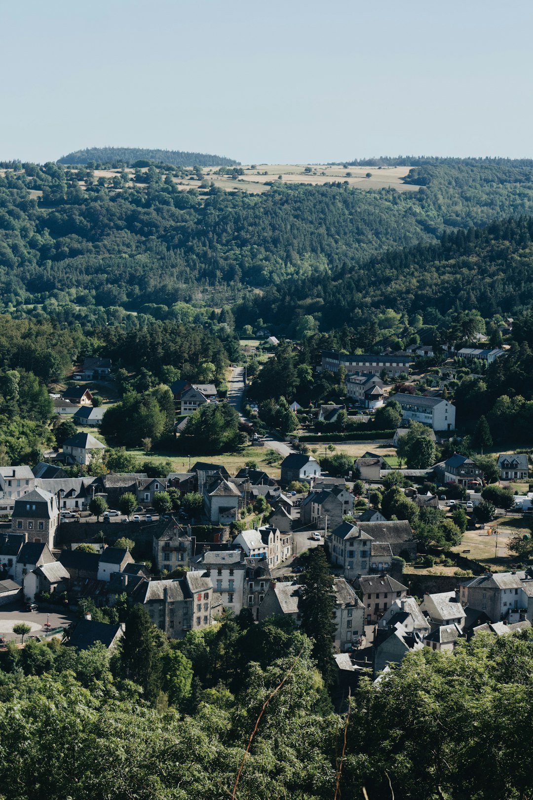 photo of Murol Hill station near Puy de Dôme