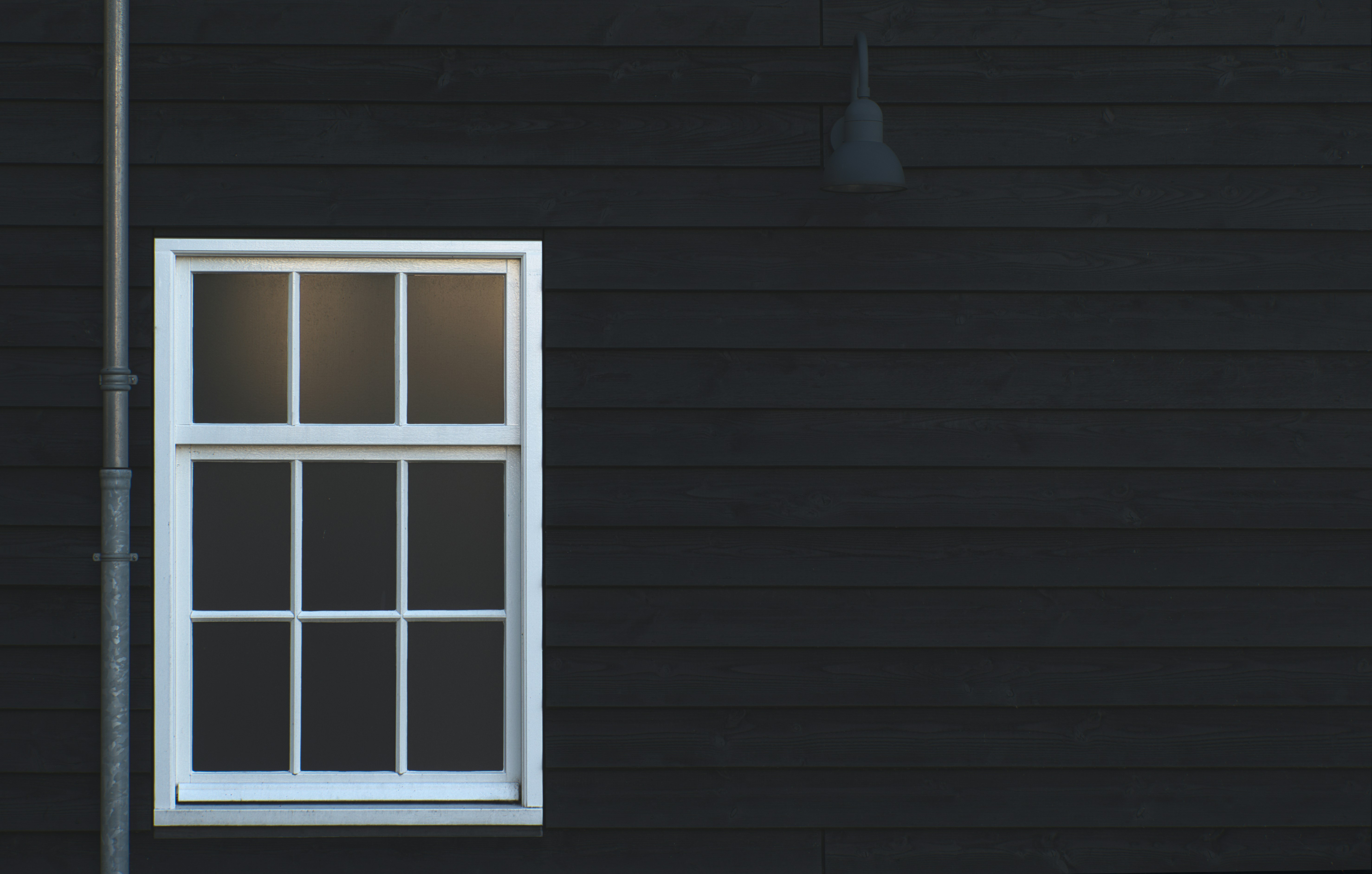 photo-1597176874083-193e47324499?ixid=M3wxMjA3fDB8MXxzZWFyY2h8MTR8fHdpbmRvd3MlMjAxMSUyMHByb2R1Y3QlMjBrZXl8ZW58MHx8fHwxNzYyMzcyOTE3fDA\u0026ixlib=rb-4.1.0