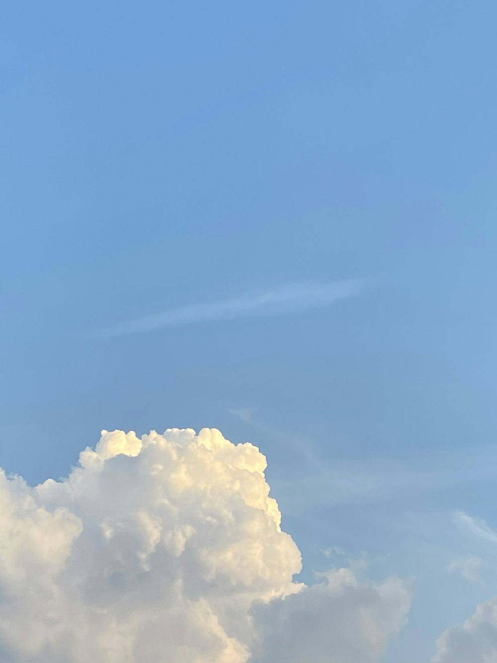 white clouds and blue sky during daytime