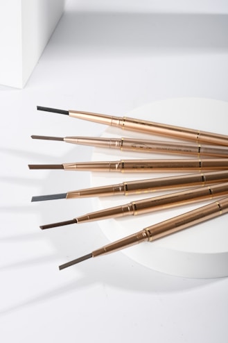 gold and silver makeup brush set