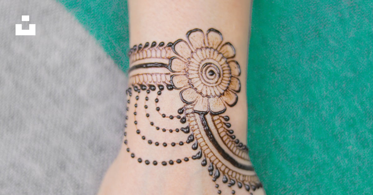 Black and white flower tattoo photo Free Pakistan Image on Unsplash