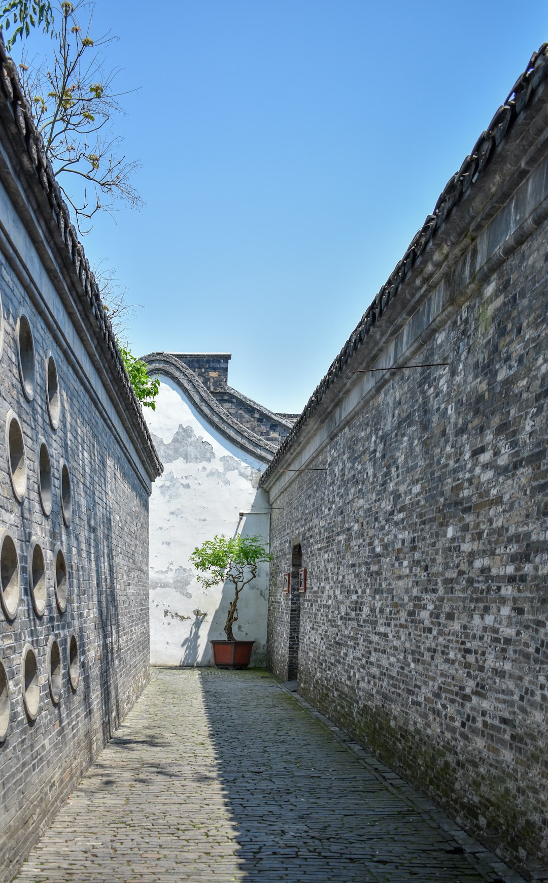 gray concrete building under blue sky during daytime