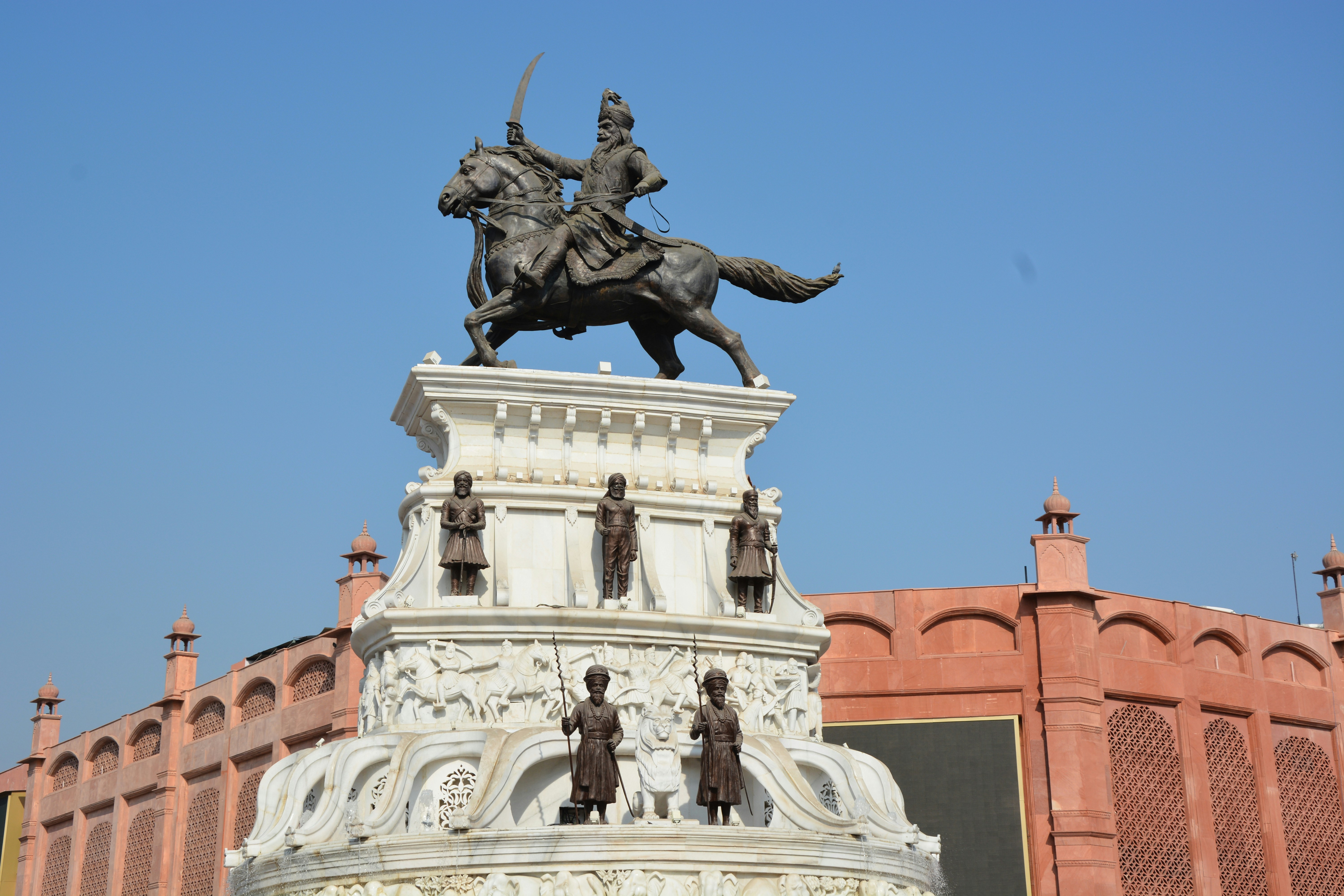 Maharana Pratap: 7 Powerful Lessons on Valor and Resilience