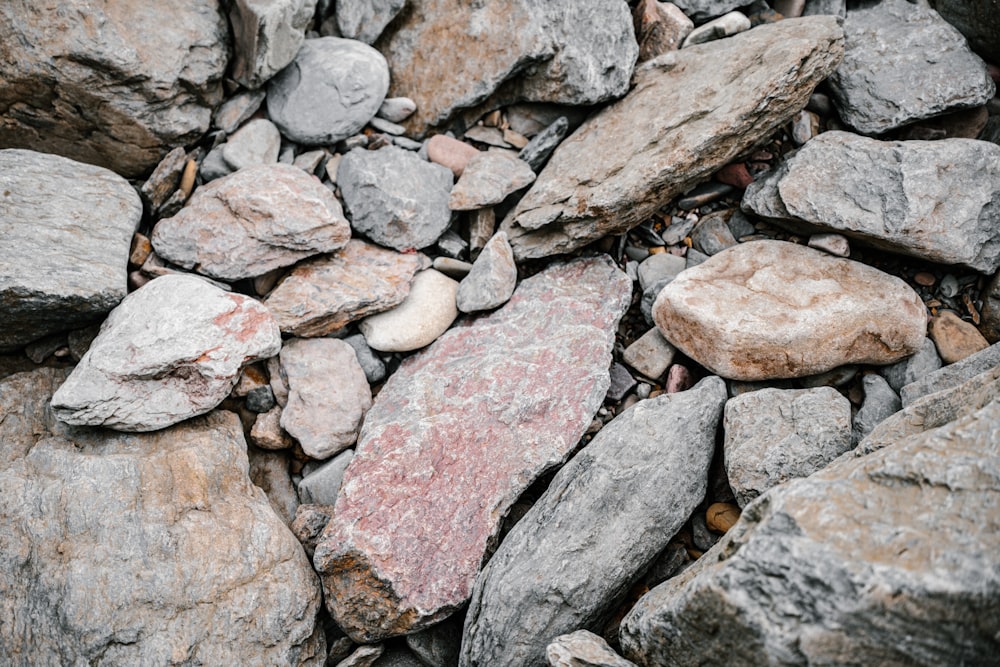 brown and gray stone fragments