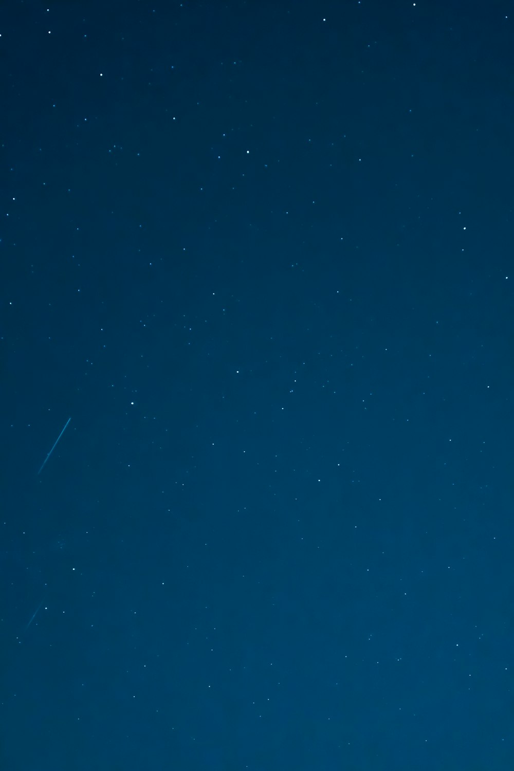 blue sky with stars during night time