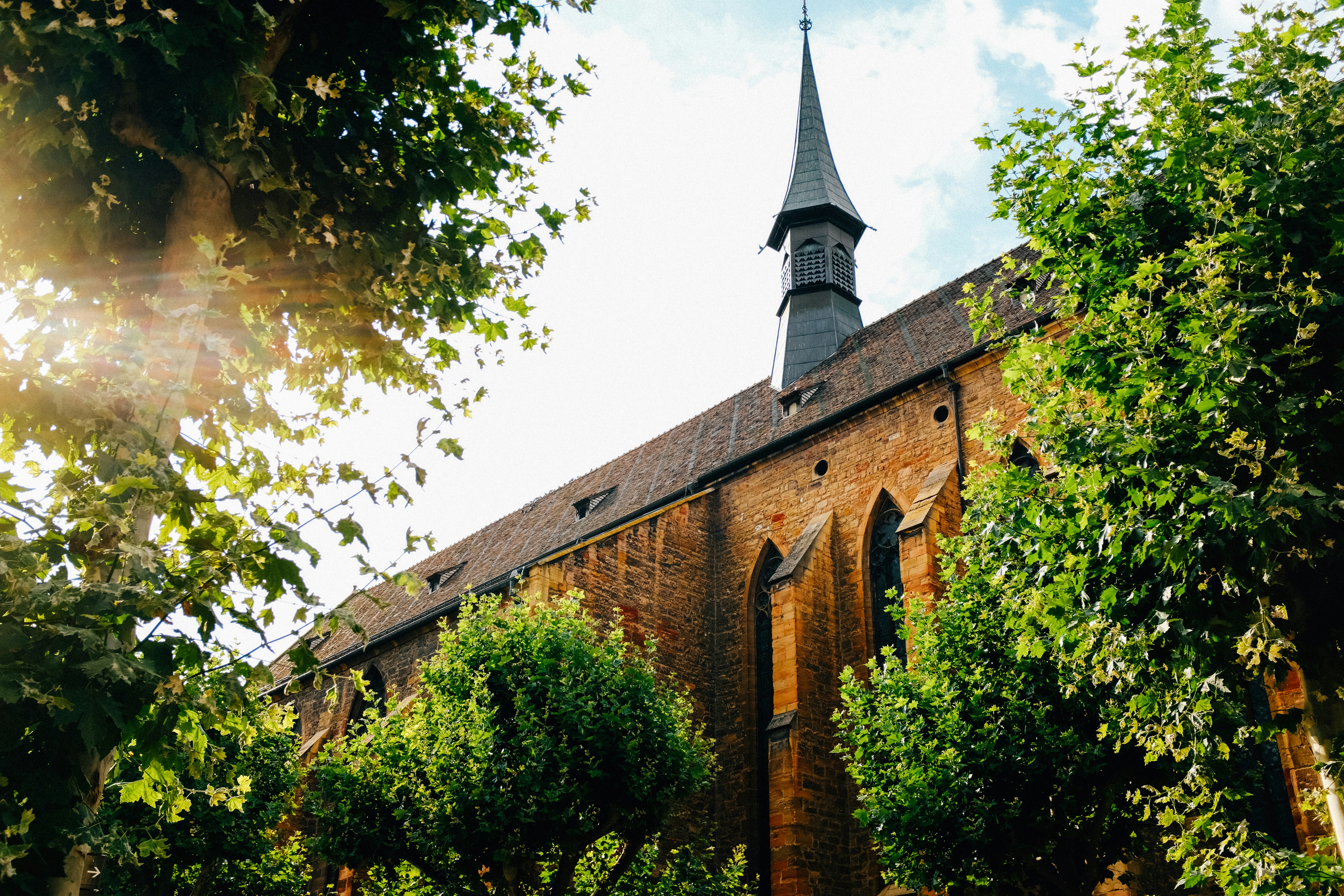 Photo by adrienolichon