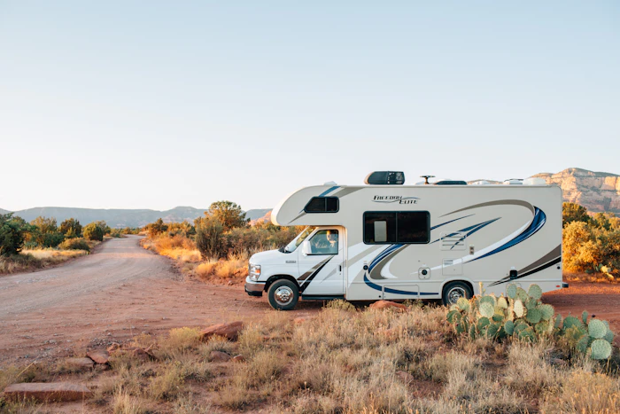Urla Bağ Yolunda Hymer B-Class Motokaravan fotoğraf 3