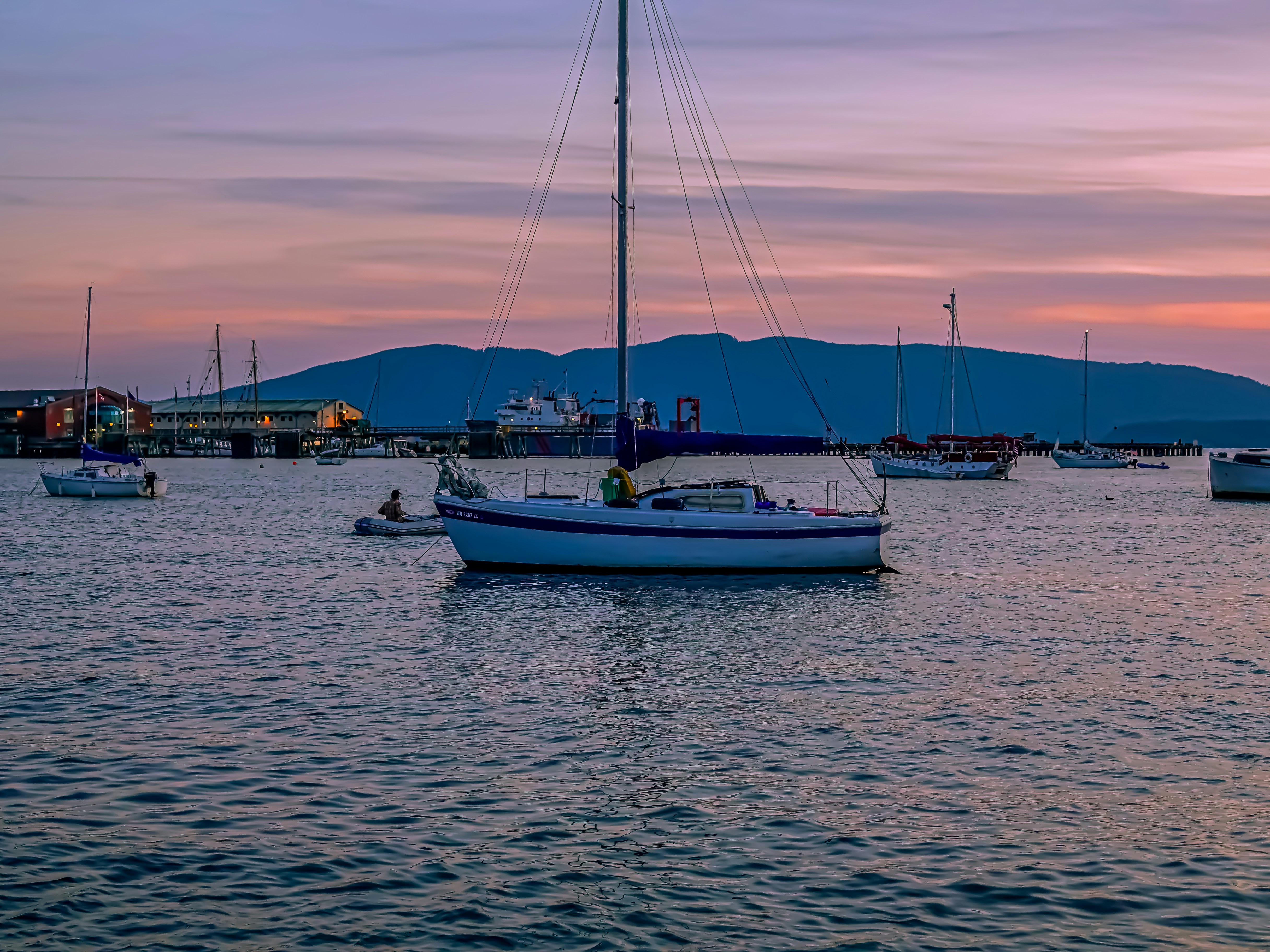 Photo by pavlpolo_official