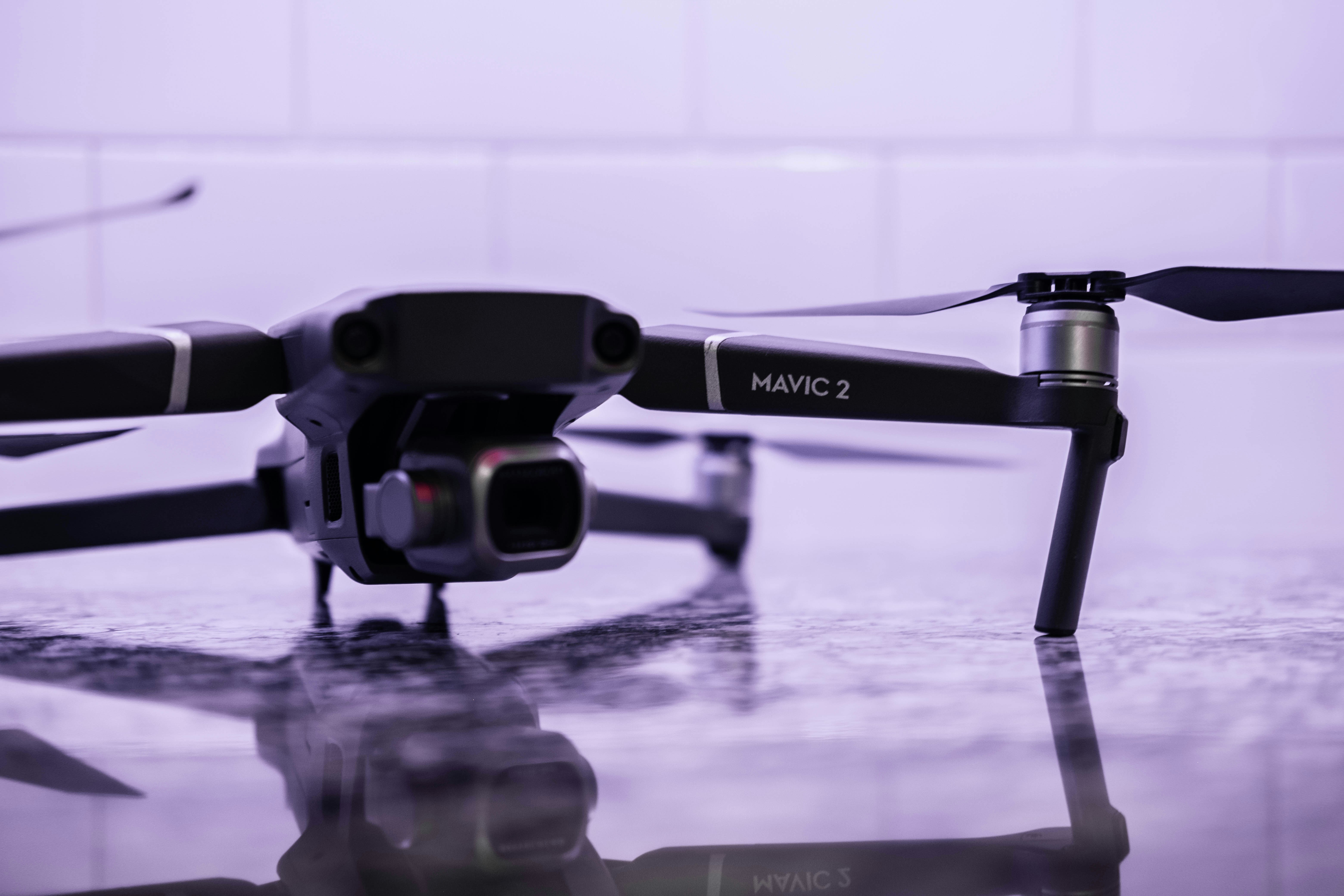 Armáda budúcnosti: Umelá inteligencia na bojisku verzus tradičné vojenské sily