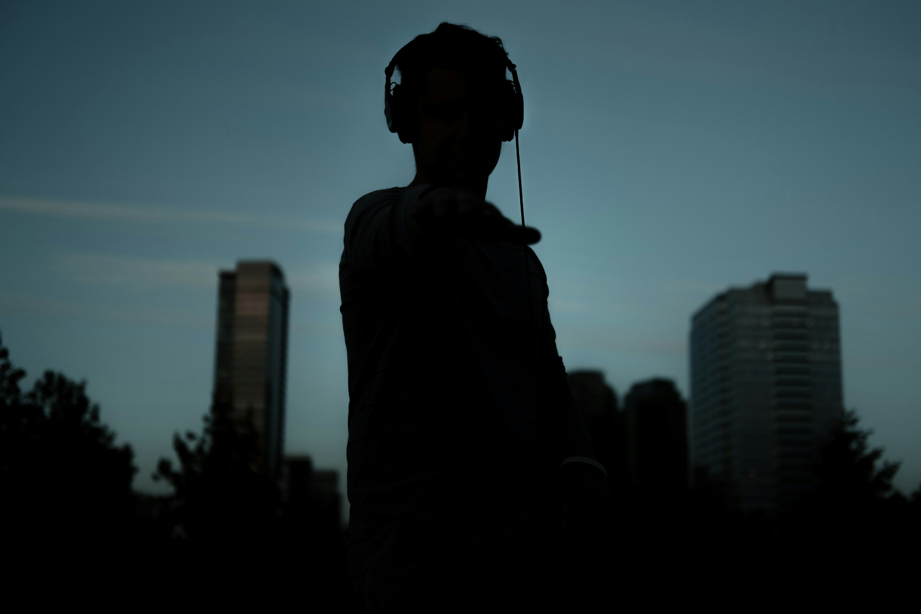 Headphone Cathedrals: How Dark Electronic Music Found Its True Home in the Private Listener