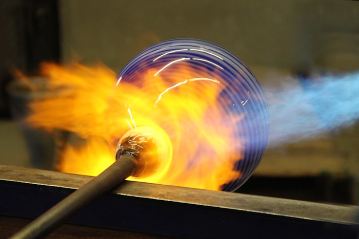 Savoir-faire : le soufflage de verre