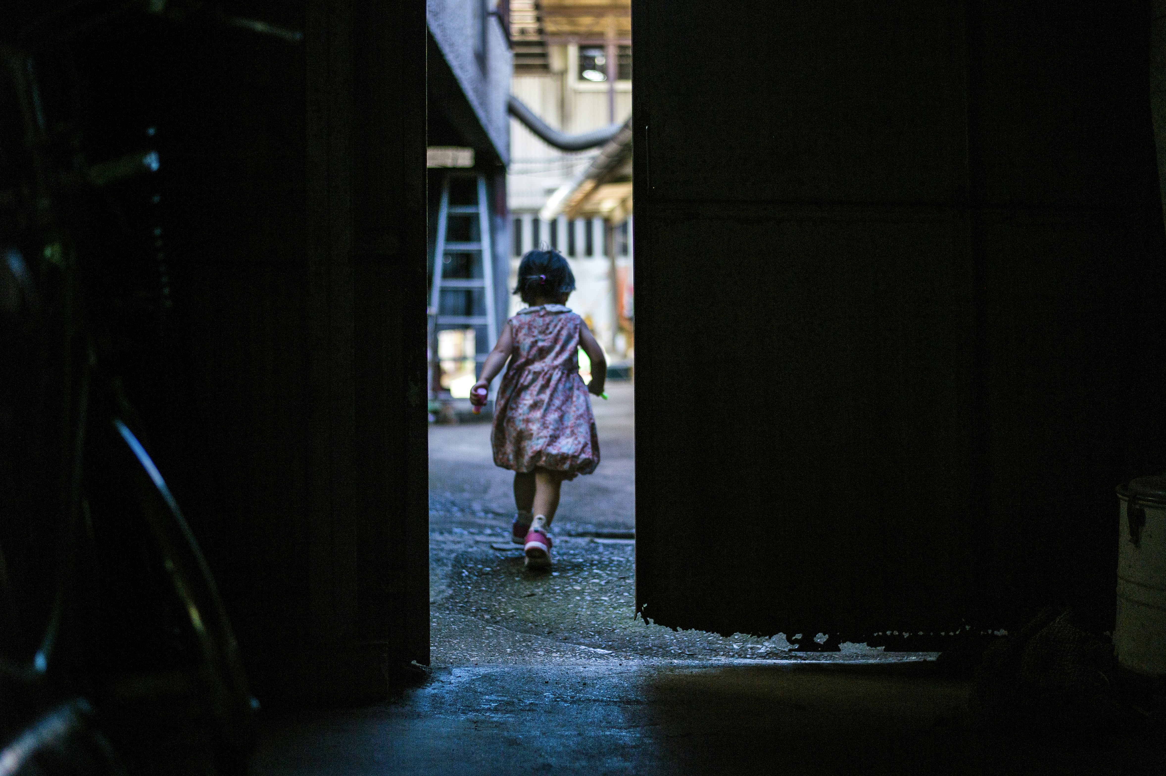 자녀가 집을 떠나는 꿈과 그 의미