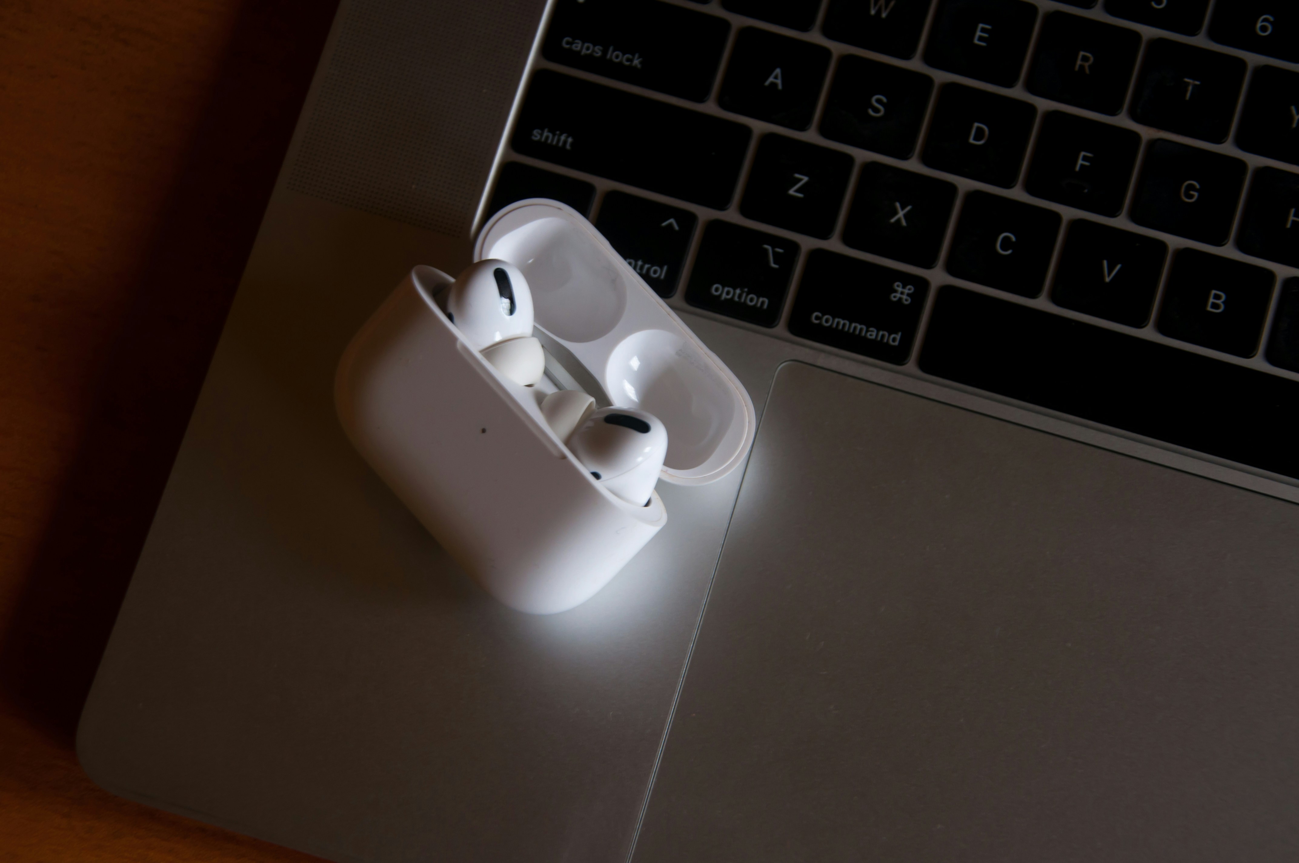 Como mudar o nome dos AirPods no iPhone e iPad