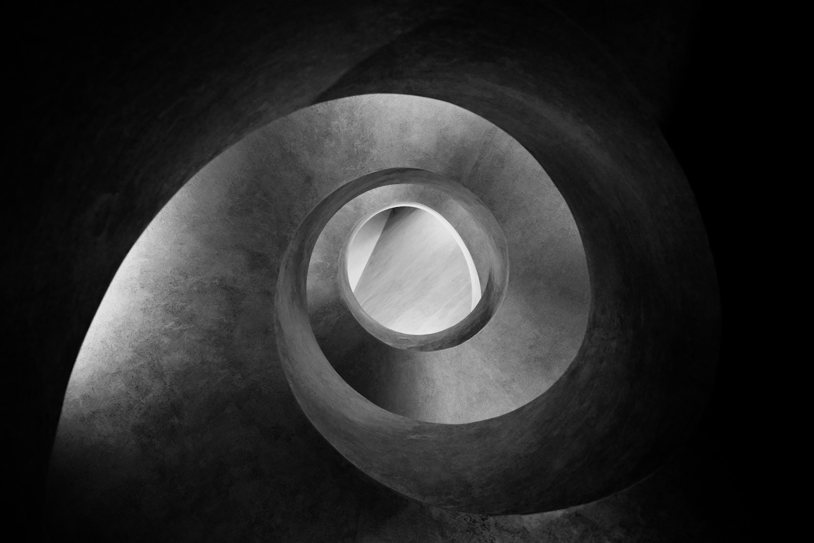 Fujifilm X100F sample photo. Grayscale photo of spiral photography