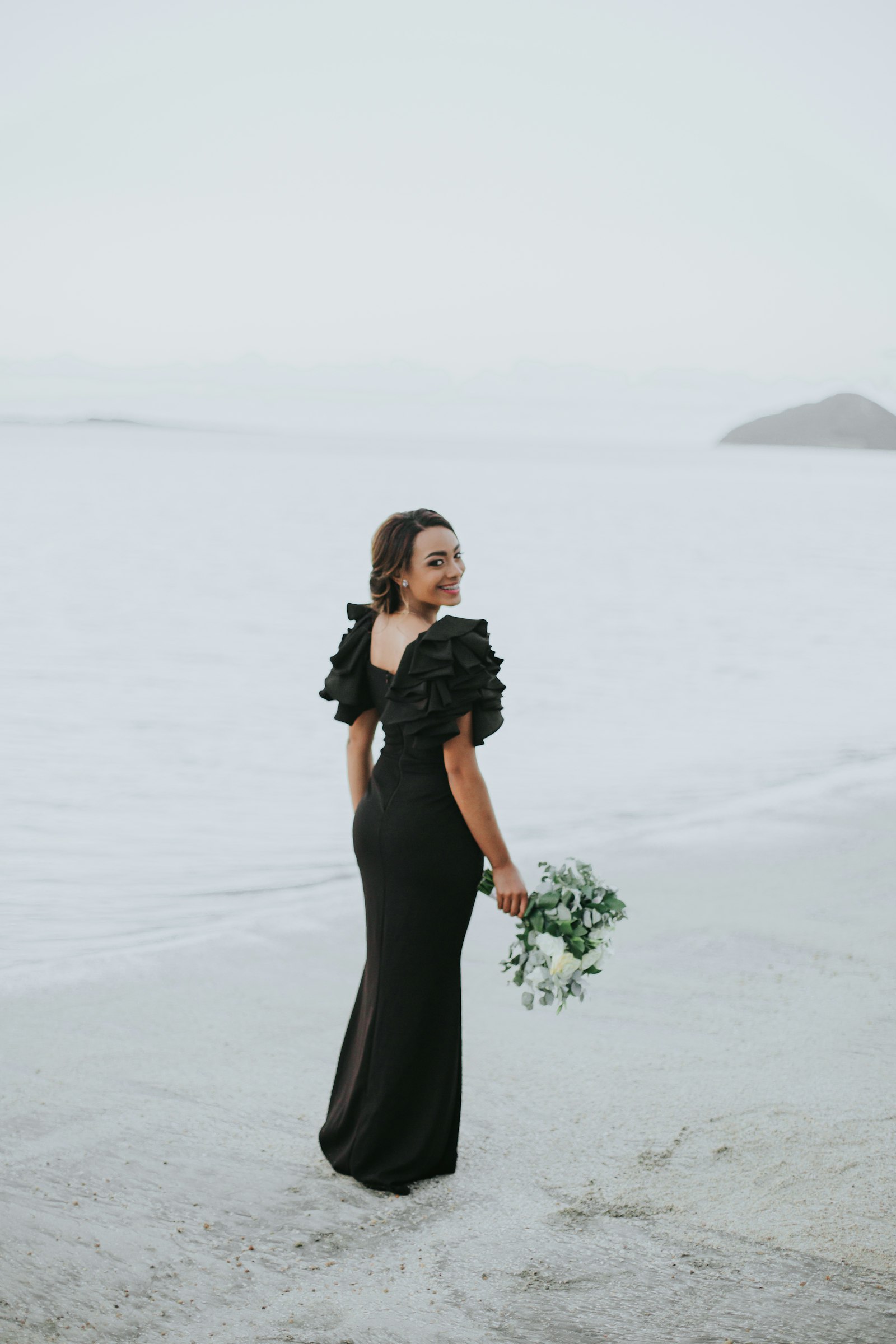 Canon EOS 6D + Canon EF 50mm F1.4 USM sample photo. Woman in black dress photography
