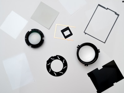 black and white round frame