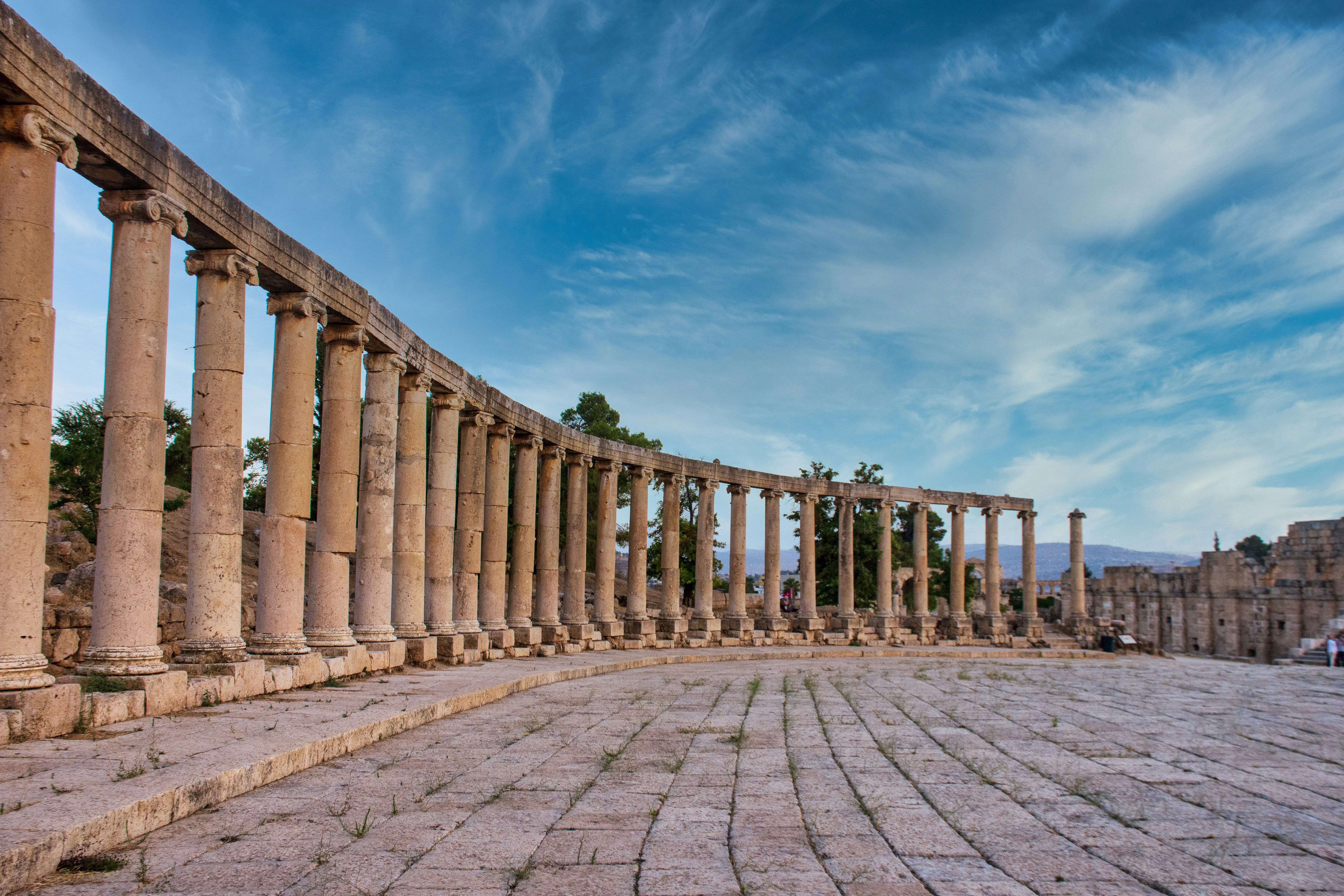 The ruins in Jerash are one of those legacies. Complete with arches, colonnades, hippodrome, baths, theaters, temples, and more, Jerash is the most well-preserved of Jordan’s Greco-Roman sites.