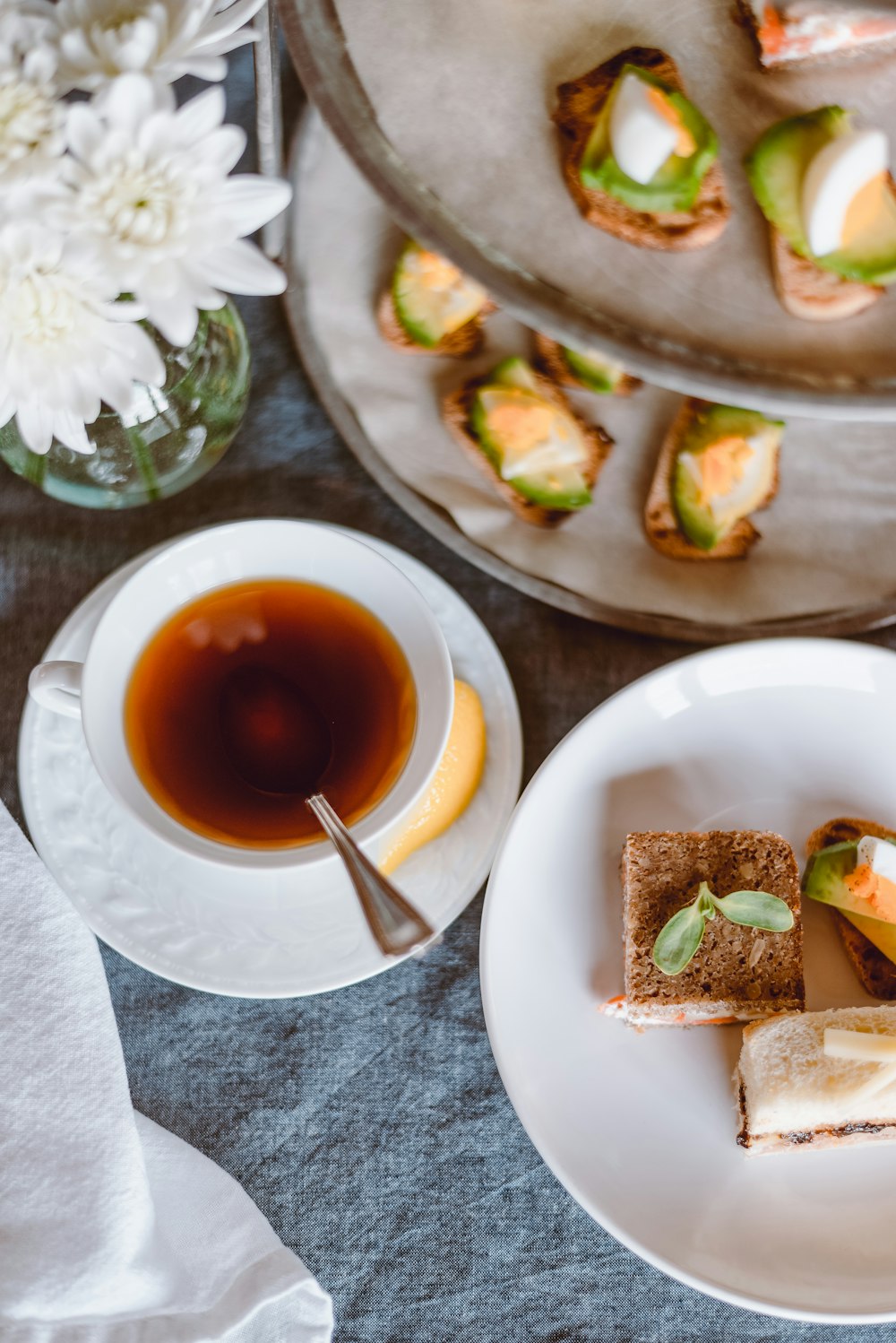 sliced bread with sauce on white ceramic plate