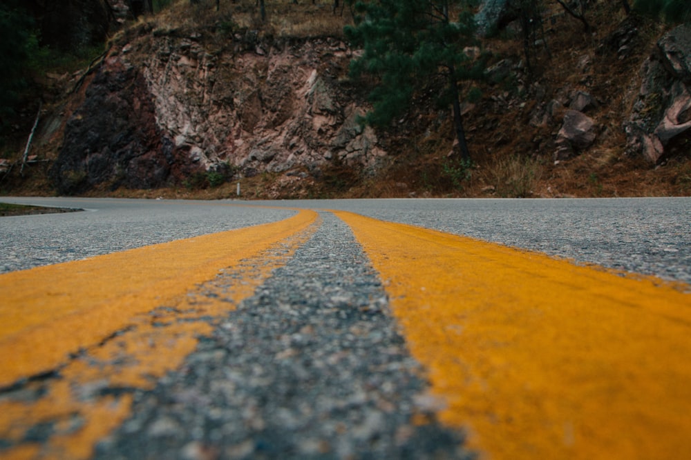 yellow and gray asphalt road