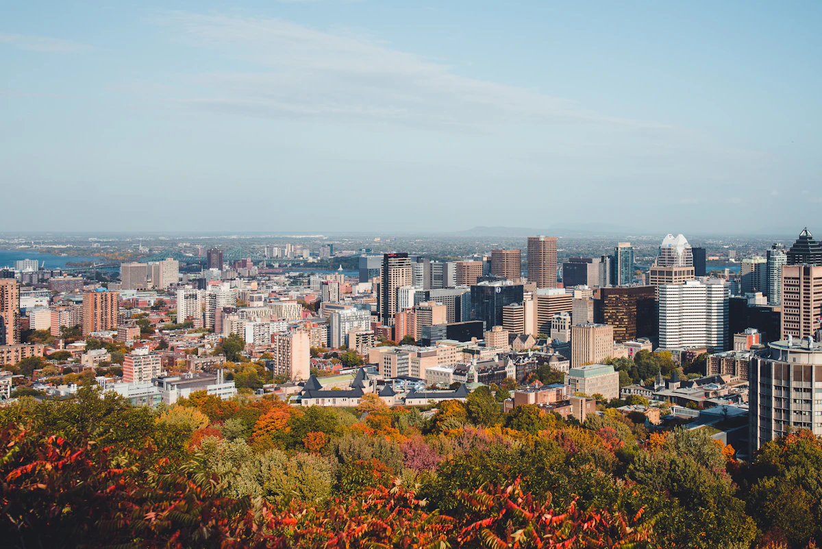 Montreal downtown skyline — bilingual social media content creation for Montréal businesses