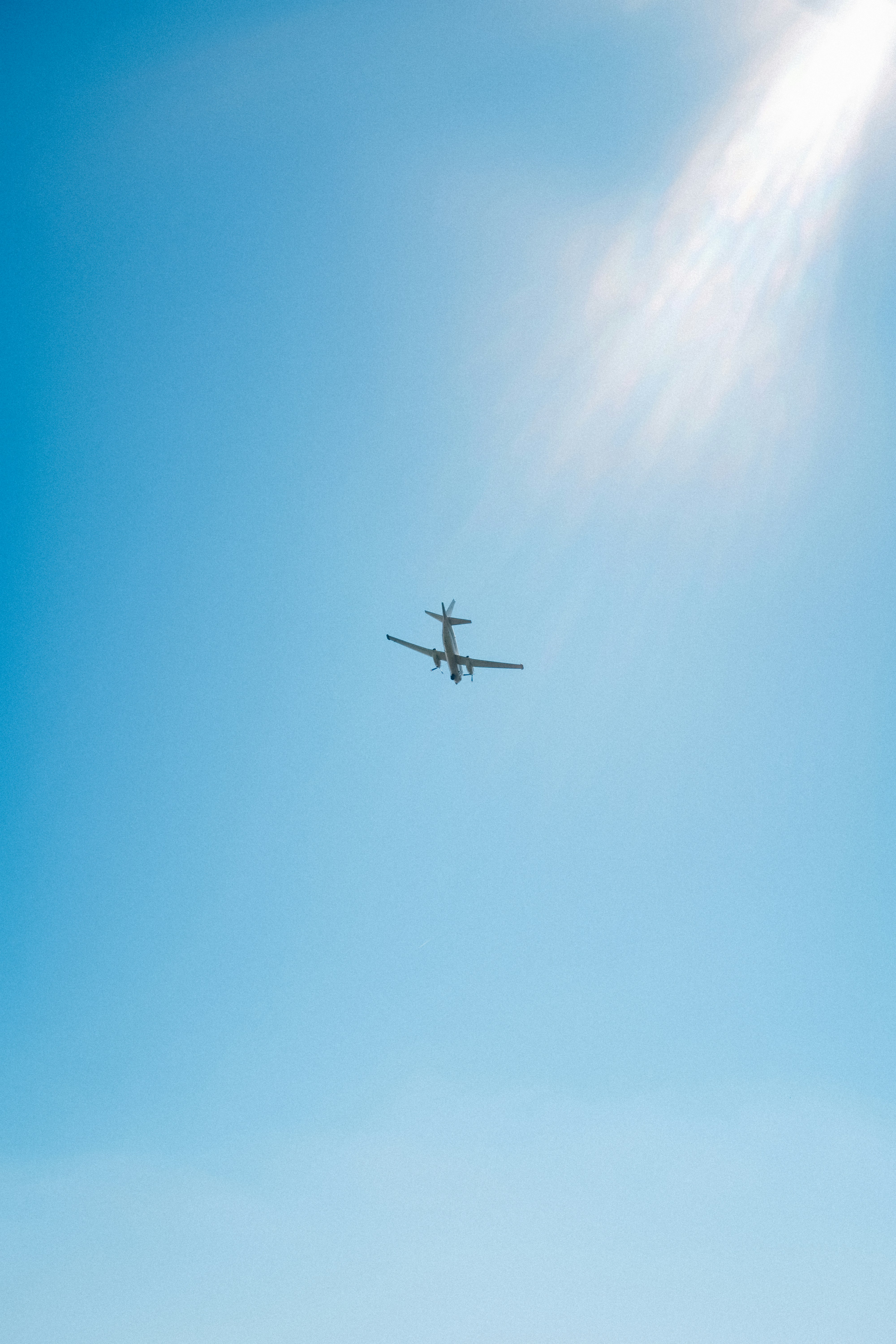 Photo by adrienolichon