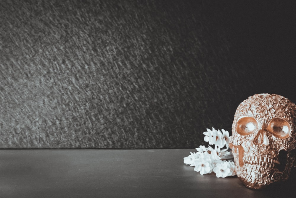 gold and white floral ornament