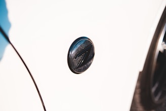 A close-up of a customer happily receiving their new car insurance policy from zpolicy.