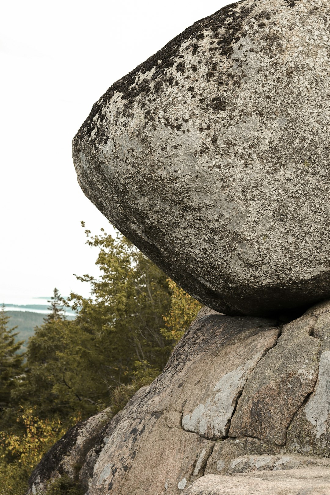 gray rock formation during daytime