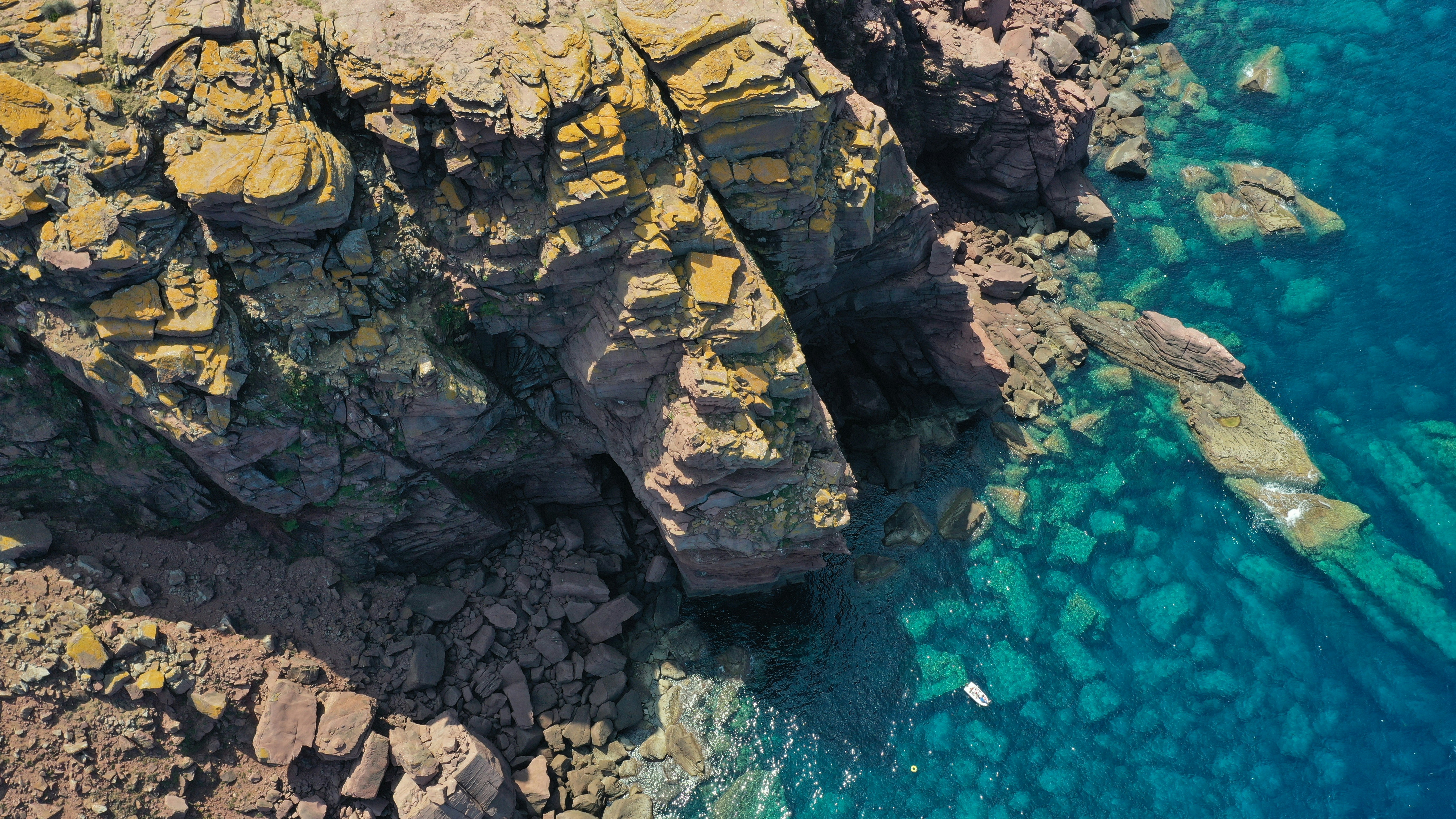 Photo by martincoudriet