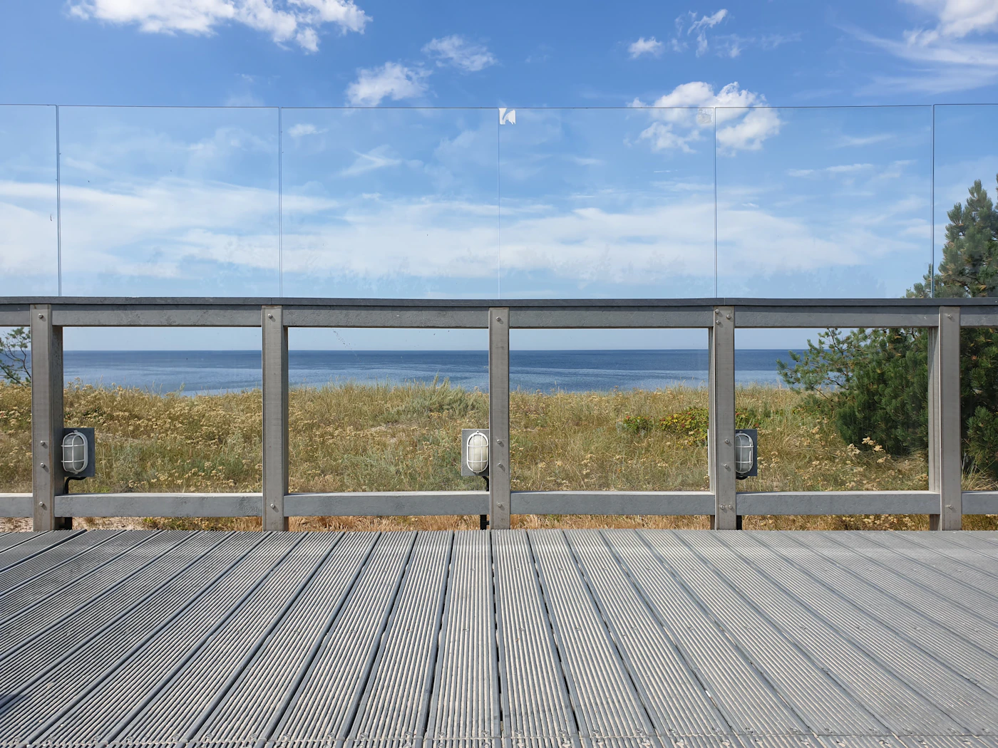 Terrace Deck Glass Balustrade photo 2