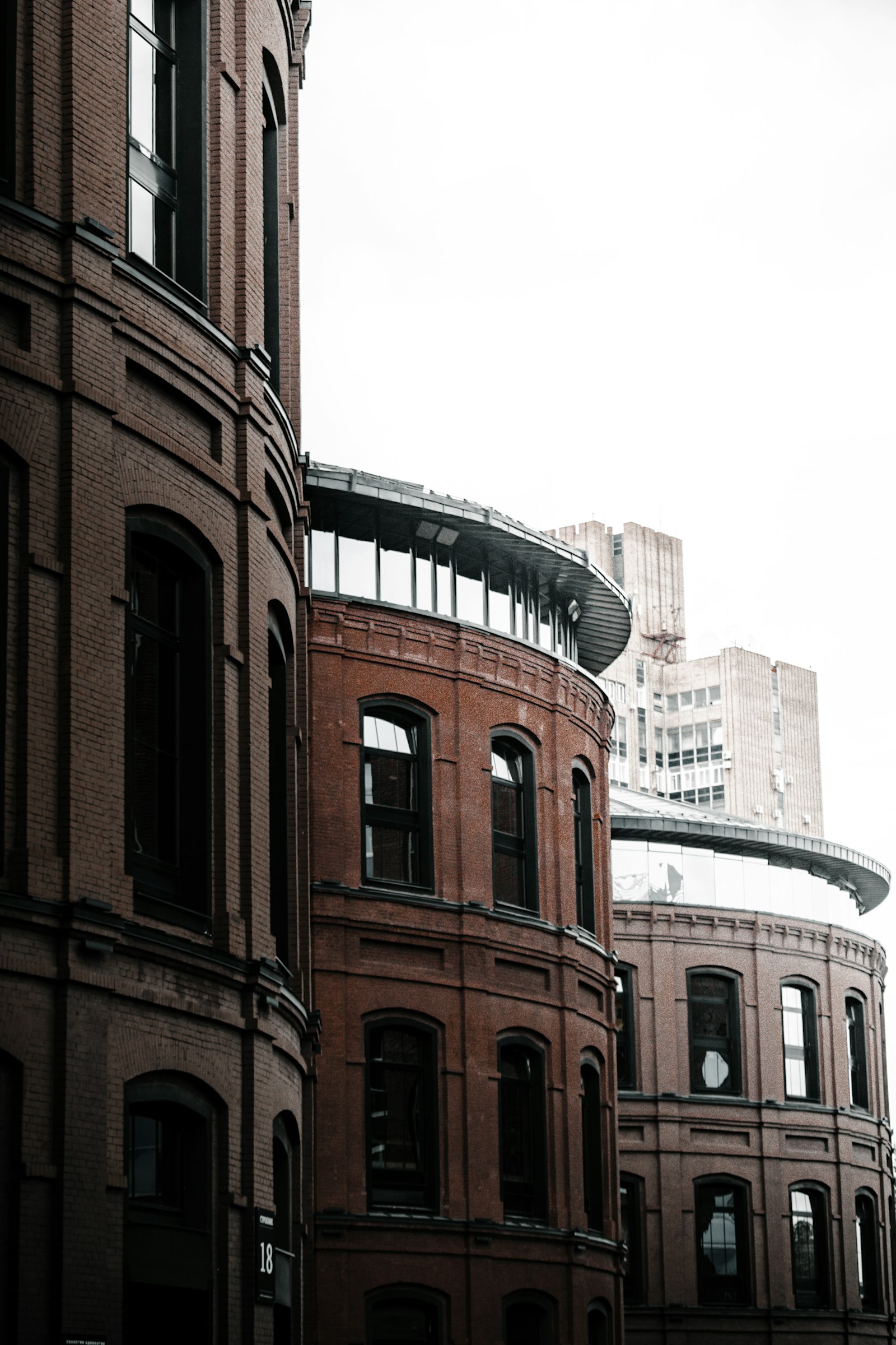 Nikon D5600 + Nikon AF-S DX Nikkor 18-55mm F3.5-5.6G II sample photo. Brown concrete building during photography